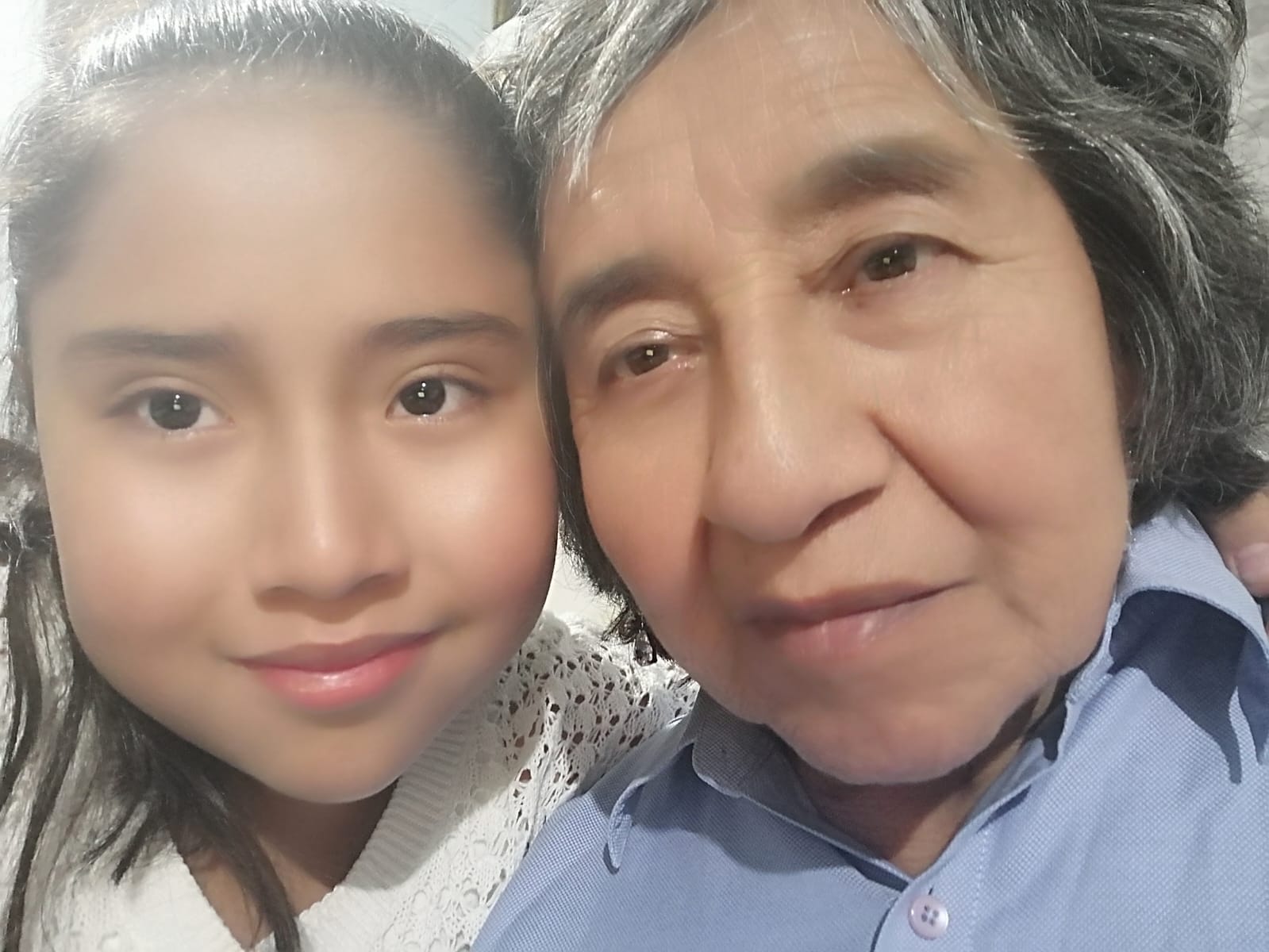 Abril con abuela