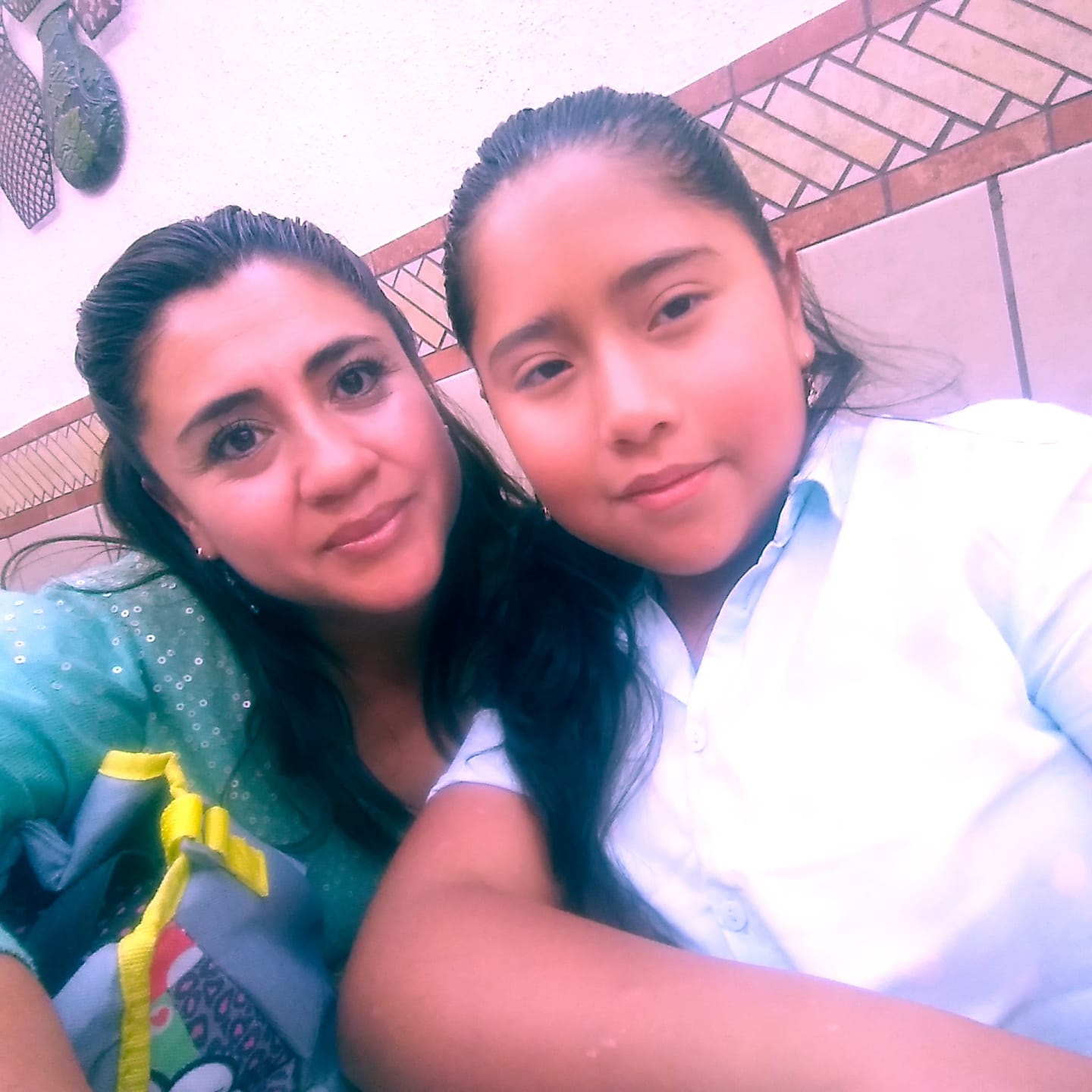 Abril con mama