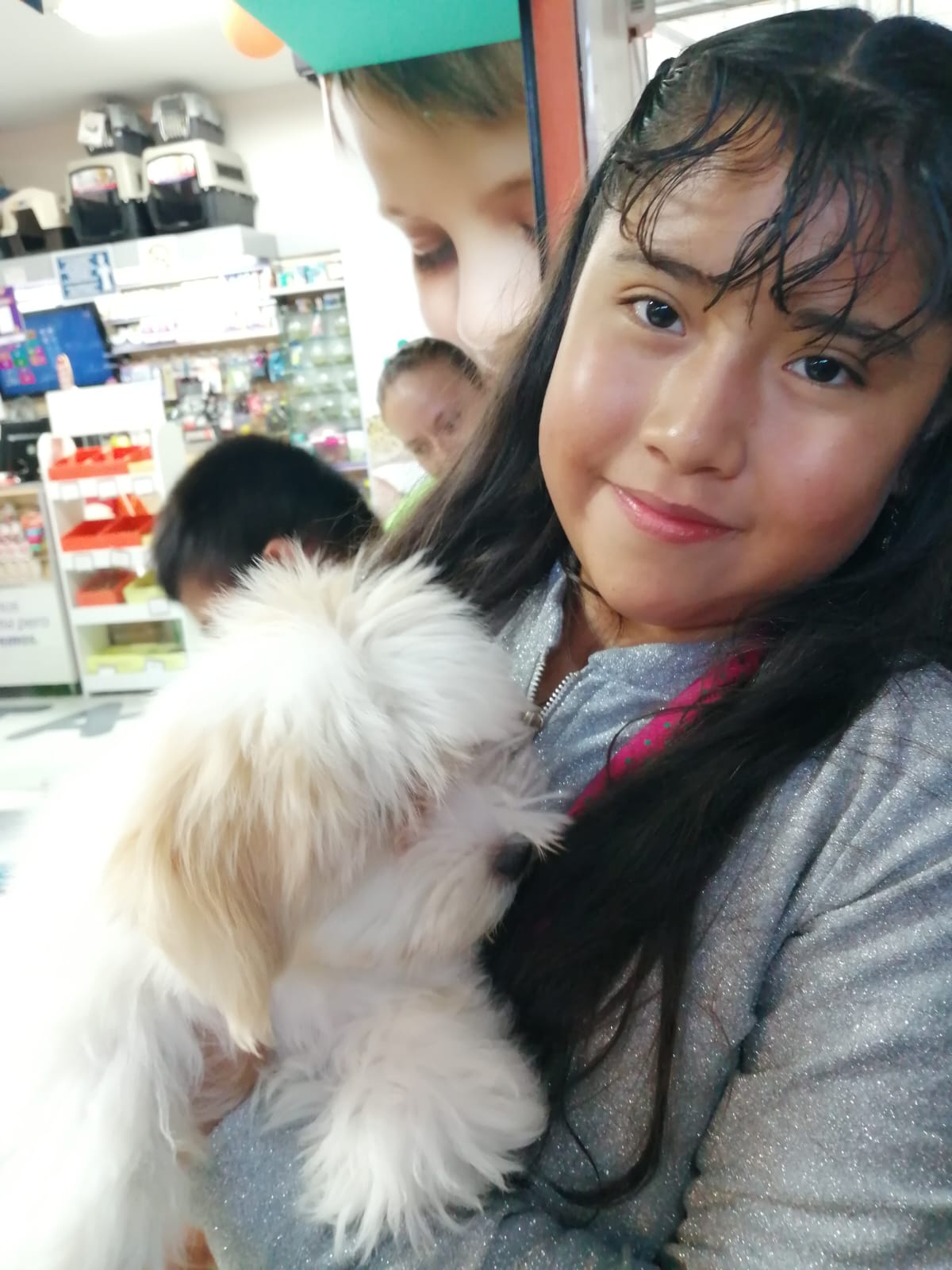 Abril con perrito